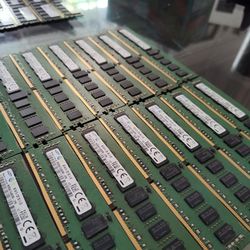 Samsung DDR4 8GB 1Rx4 PC4-2133P DIMM ECC RAM