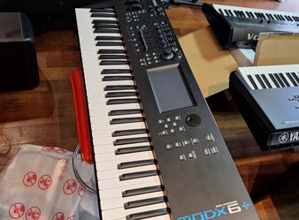 Yamaha Mod X 6 +
