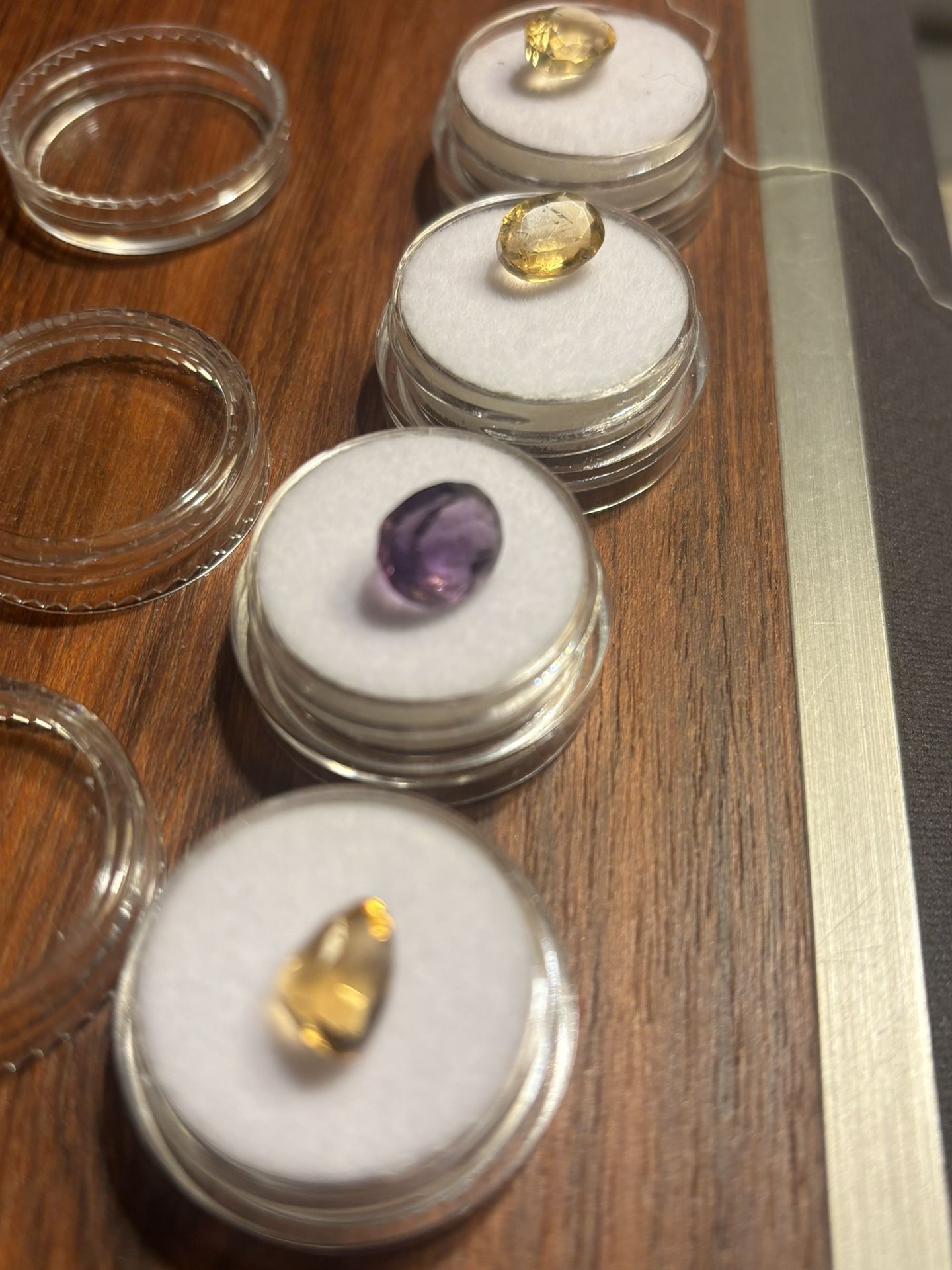 4 Faceted Gemstones, Amethyst And Citrine
