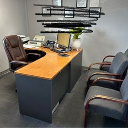 Office Desk With Chairs 