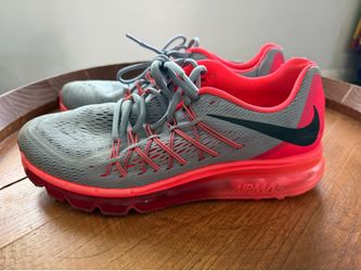 Women’s Nike Air Max size 9.5