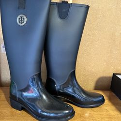 New- Rainboots WM Size 8