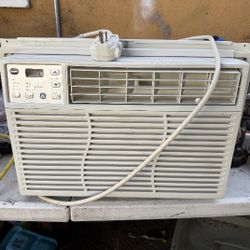 AC WINDOW GE 