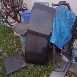 2006  Honda Odyssey rear window