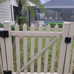 4 Foot High 4 Foot Wide Vinyl Gate