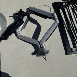 Dual Monitor Arm