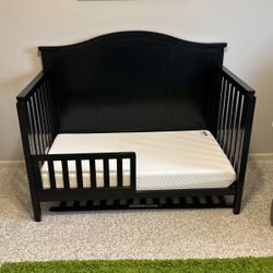 Crib/Toddler Bed - Delta Brand