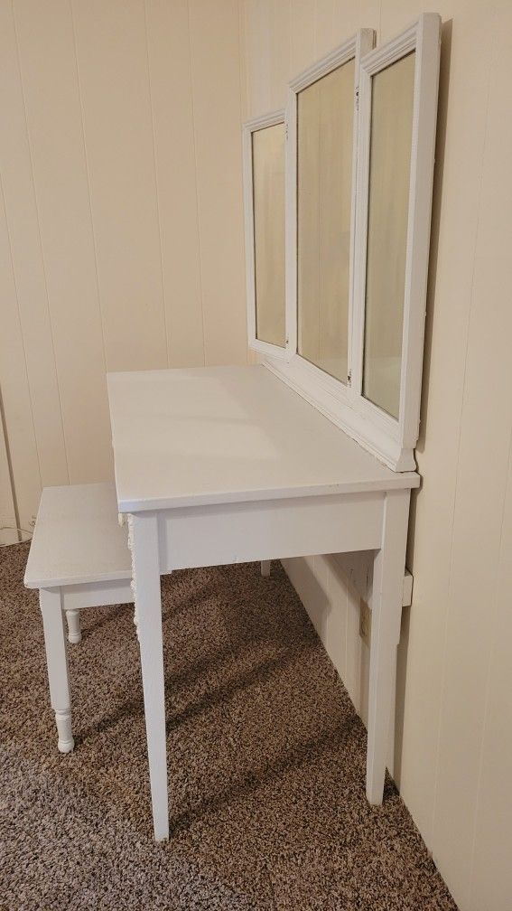 Antique Sligh Vanity