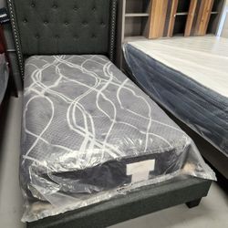 Twin Platform Bed Frame With Mattress 