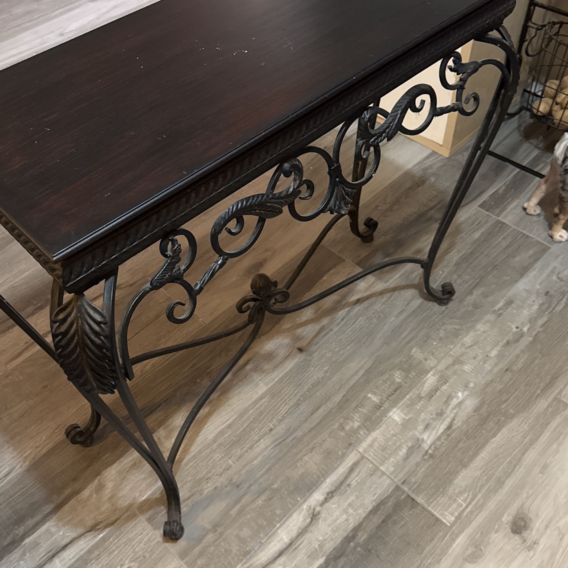 Entrance Table
