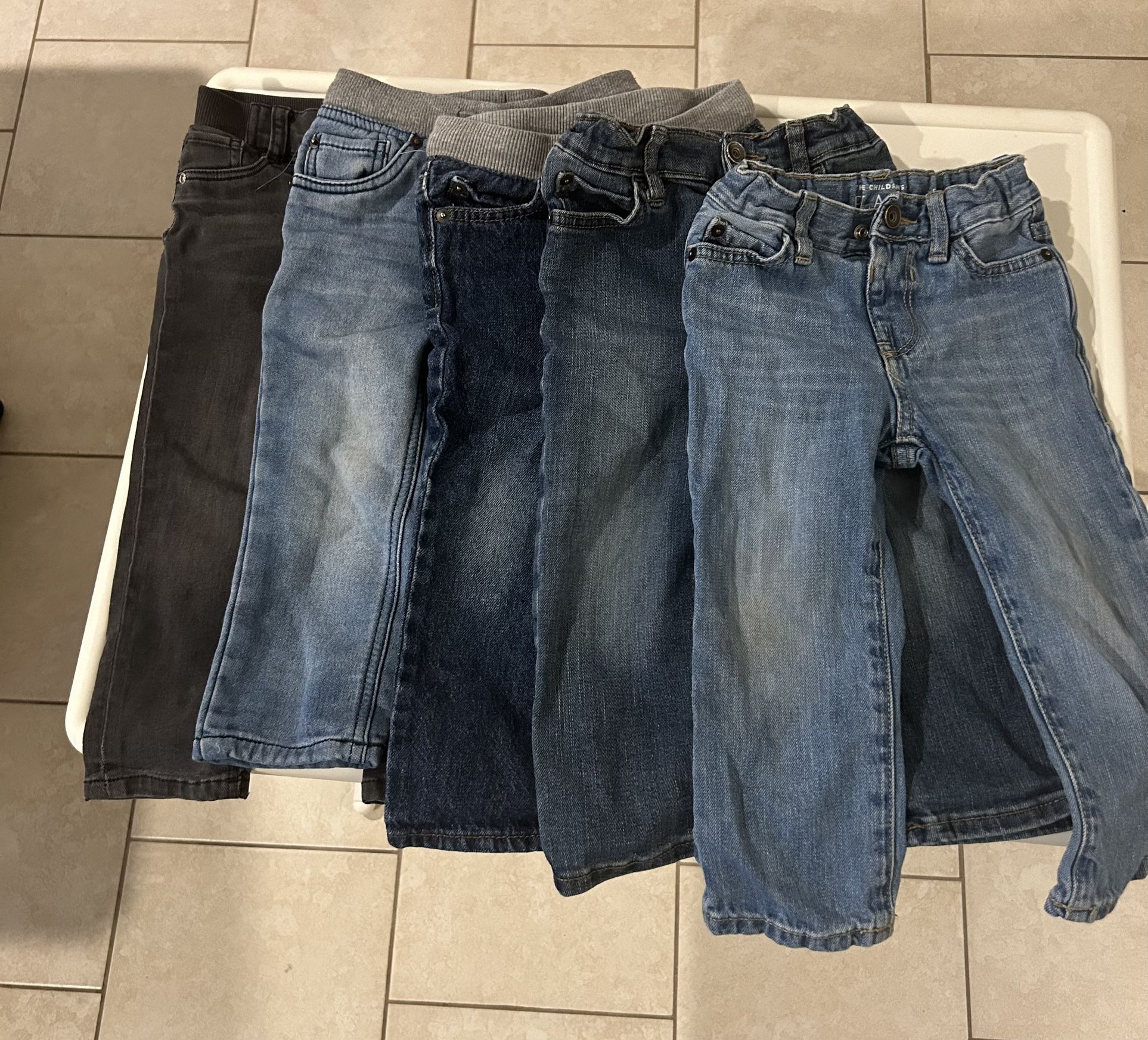 Toddler boy Jeans in 2T