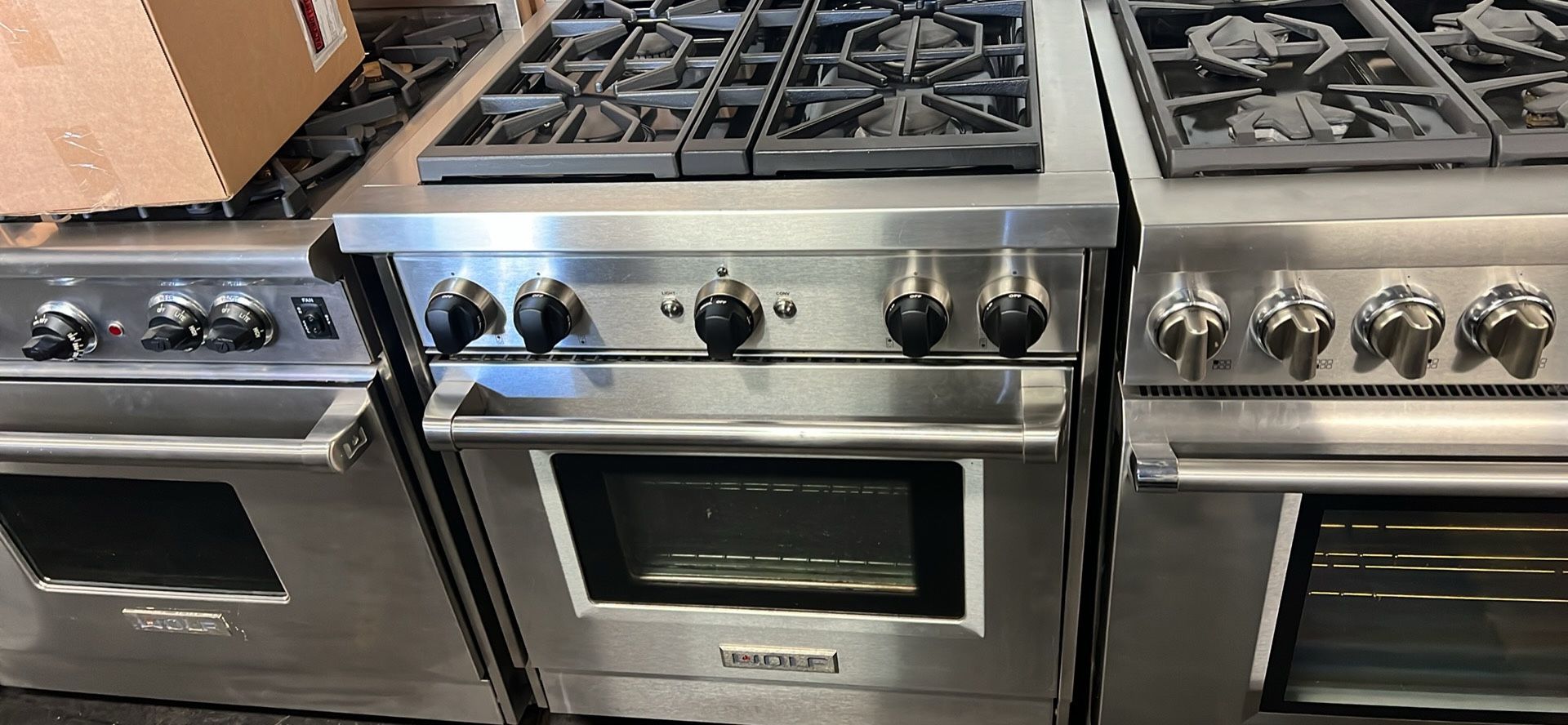 Wolf 30”Wide Gas Range Stove Stainless Steel 5burners