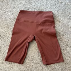Lululemon women’s Wunder Train High-Rise Short