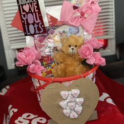 Valentine’s Gift Basket 