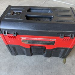 Milwaukee M18 2 Gallon Wet And Dry Vacuum