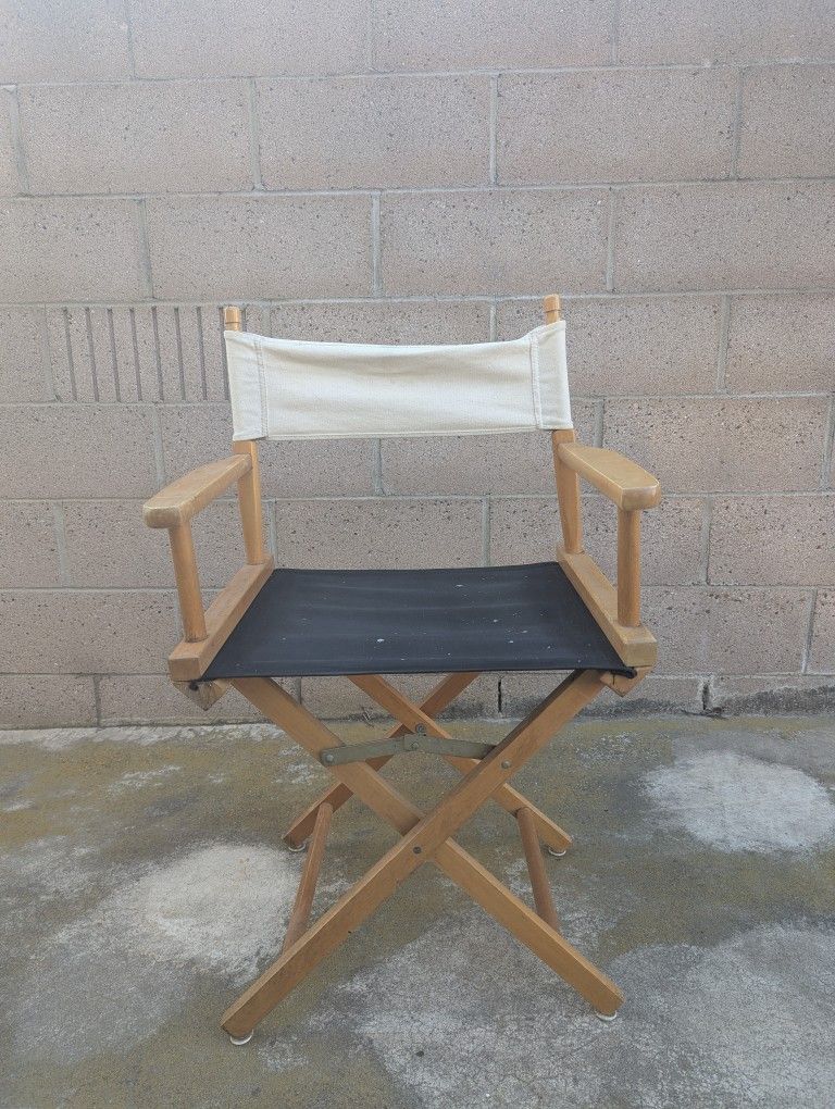 Casual Home 34" Directors Chair Natural Fram With Black Canvas