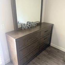 Aspen home bedroom dresser and nightstands
