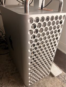 Mac Pro 2019, 28 Core, 192GB RAM, 4TB SSD, 6900XT