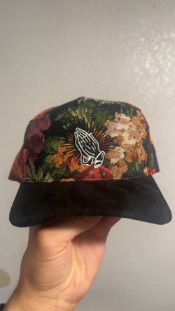 Praying Hands Floral Sueded Bill