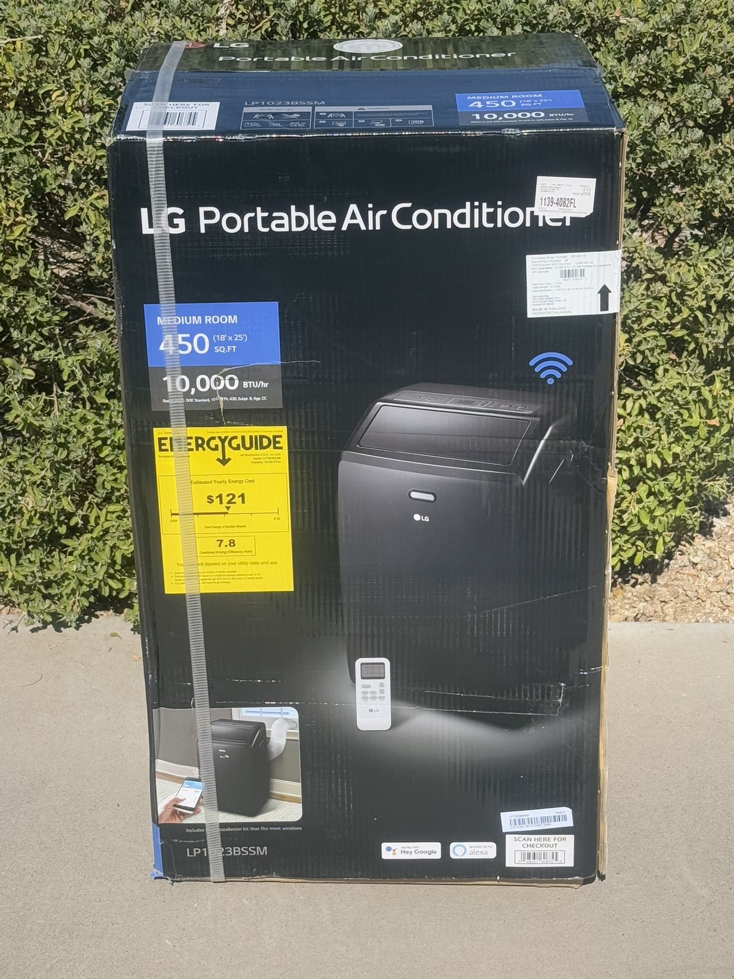 LG 10,000 (DOE) BTU 115-Volt Portable Air Conditioner Cools 450 Sq. Ft. with Dehumidifier and Wi-Fi in Black