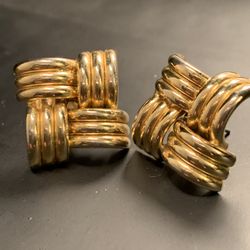 80s Gold Tone Earrings