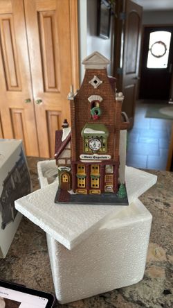 Dept 56. Christmas In The City Series  Music Emporium.