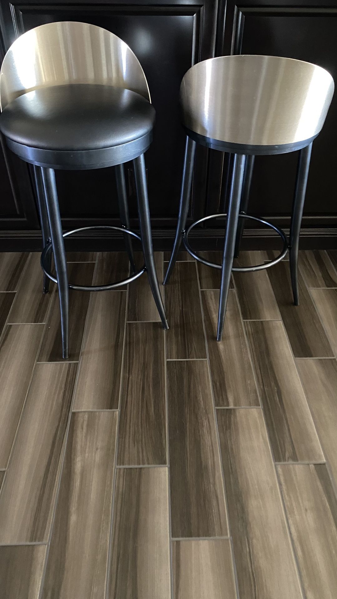 Beautiful Copenhagen Bar Stools 