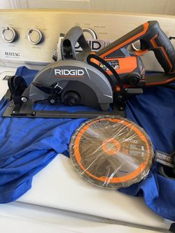 Ridgid 7 1/4 Wormdrive saw OPEN BOX