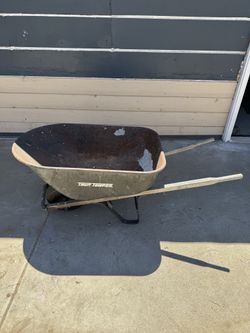 ► Needs Repair True Temper Large wheelbarrow