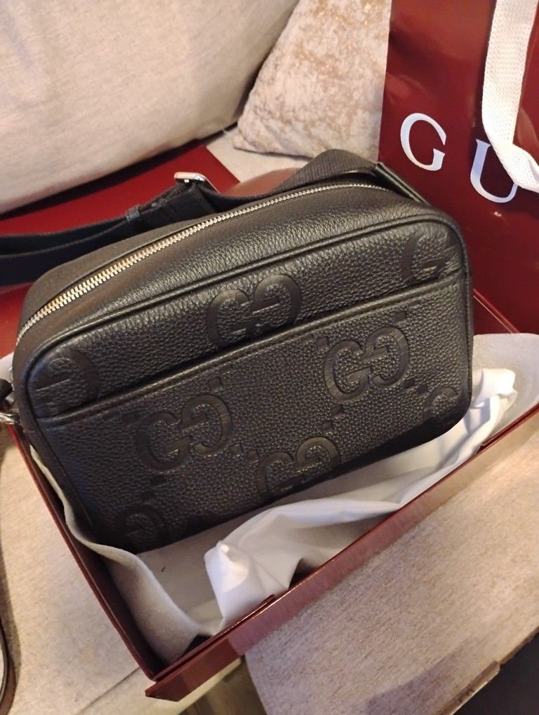 Authentic NIB Gucci Black Calfskin Small Crossbody