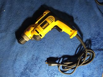 Dewalt Corded Drill, Like new! Only 30 tomorrow (Sat) 💥💥. Check all my Tool deals for this weekend only ⌛️⌛️👍🏽👍🏽