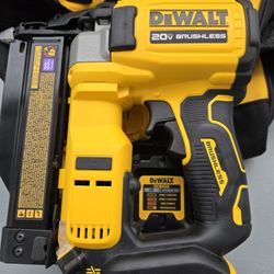 DEWALT 23GAUGE PIN NAILER KIT 