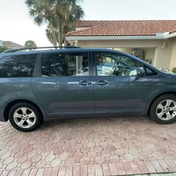 2013 Toyota Sienna