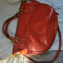 Salmon Colored Coach Hobo Bag Great Condition. #b13201f23o48
