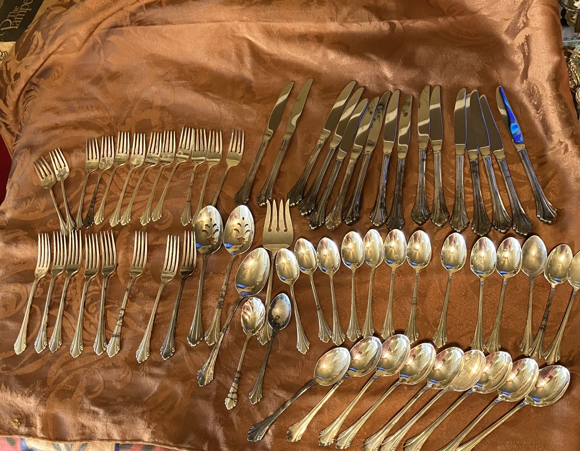 Vintage Oneida Community Bittersweet Repose 64 Piece Set