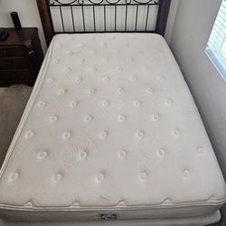 Free Pillow Top  Queen Mattress 