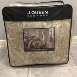 J Queen New York Comforter Set