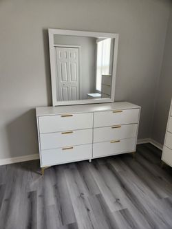 Queen bed set