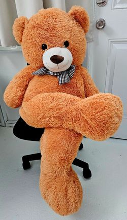 Giant Teddy Bear (4ft)