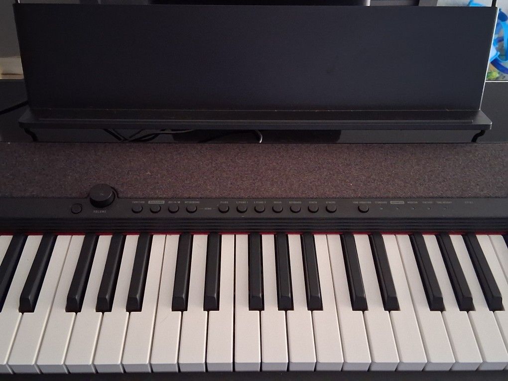 Electric Keyboard