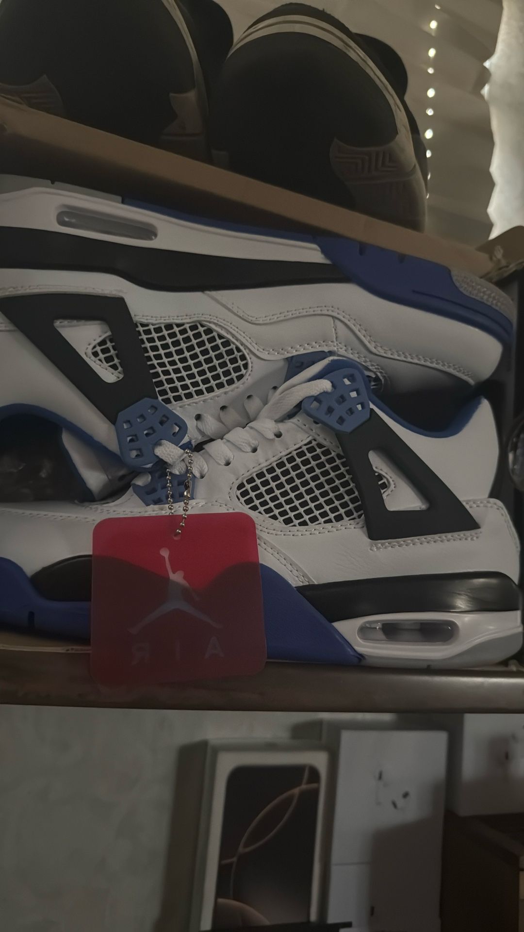 Jordan 4s