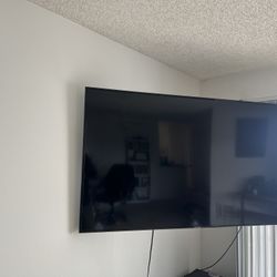 65 Inch Samsung TV 