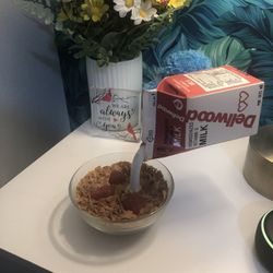   Special Deal  1978 Geoffrey Rose Frozen Moments Cereal & Milk Sculpture