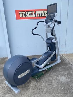 Precor 833 Elliptical Trainer with Display Screen
