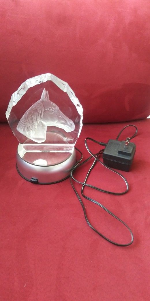 LOOK.Crystal horse & 7 LED 4" Light Stand Night Light Rotating Base .BEAUTIFUL.