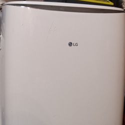 LG THIN Q PORTABLE AIR CONDITIONER  14,000 BTUs