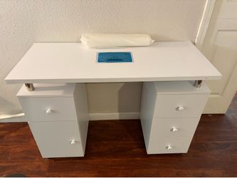✨ Professional Manicure Table – Elegant & Functional ✨