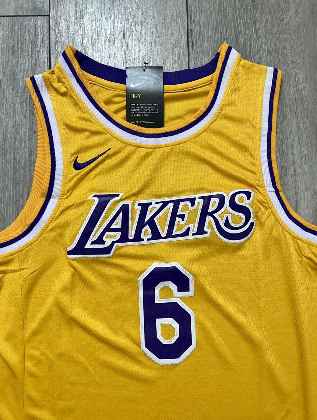 LeBron James Lakers Jersey 6 Medium 48