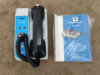 Vintage Unimetrics Dolphone 5-watt, 23-channel solid-state CB transceiver w/handset