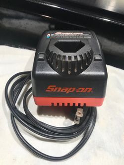 Snap-on Battery Charger CTC572 class 2 7.2V 0.8A like new